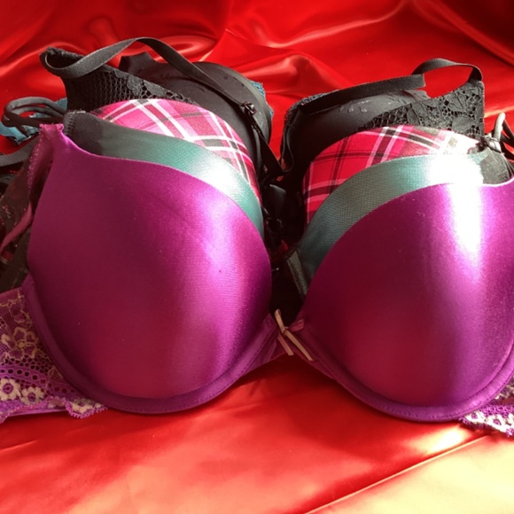 Lot of Bras Victoria’s Secret - Picture 9 of 12